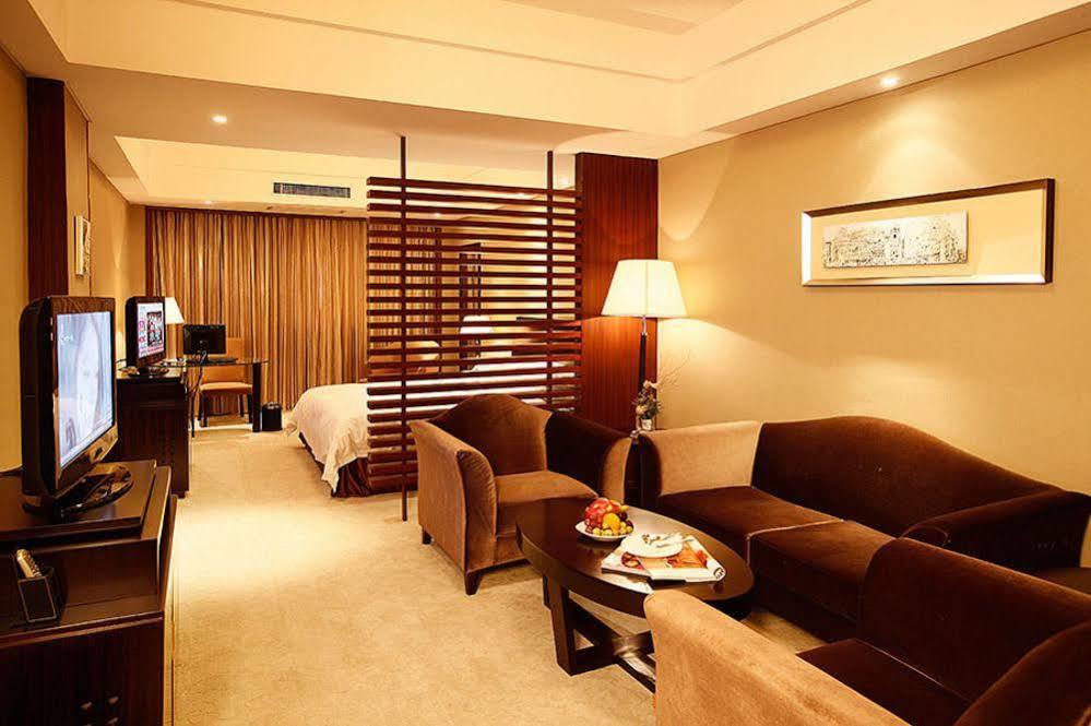 Jiande Peninsula Kai Hao Hotel Chun'an Bagian luar foto